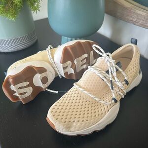 Women’s sorel shoes